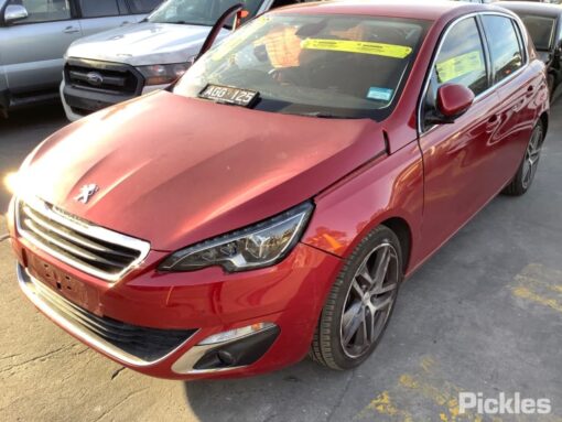 Wrecking 2014 PEUGEOT 308 RED (PG1286)