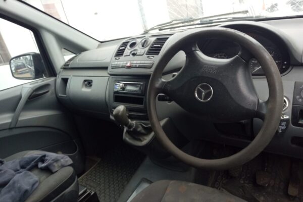 2010 MERCEDES VITO Transmission (Gearbox) MB0611