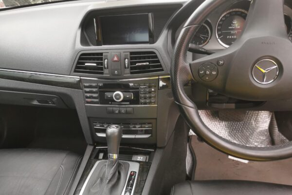 2009 MERCEDES E CLASS Transmission (Gearbox) MB0980