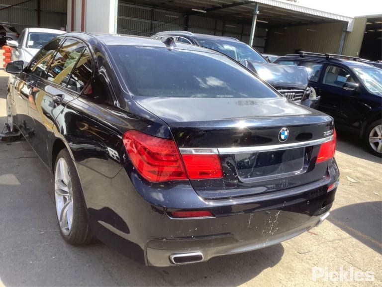 Wrecking 2011 BMW 7 Series For Used Parts BM0991 - Image 3