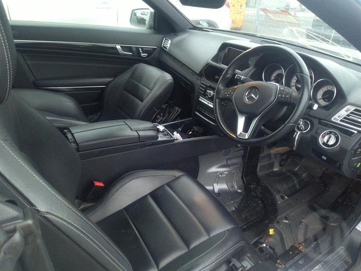 Wrecking 2014 Mercedes E Class For Used Parts MB1184 - Image 2