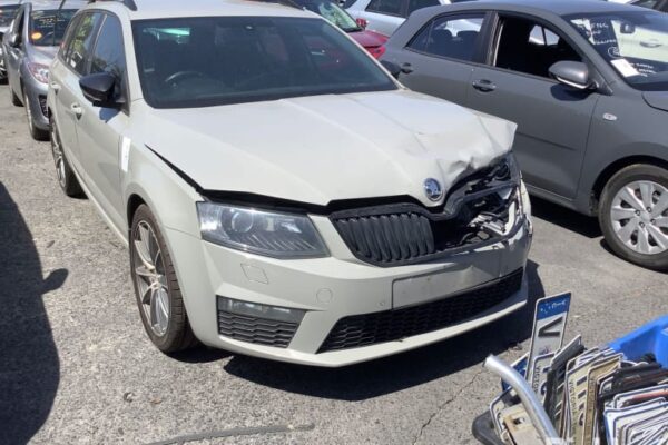 2014 SKODA OCTAVIA Transmission (Gearbox) SK1218
