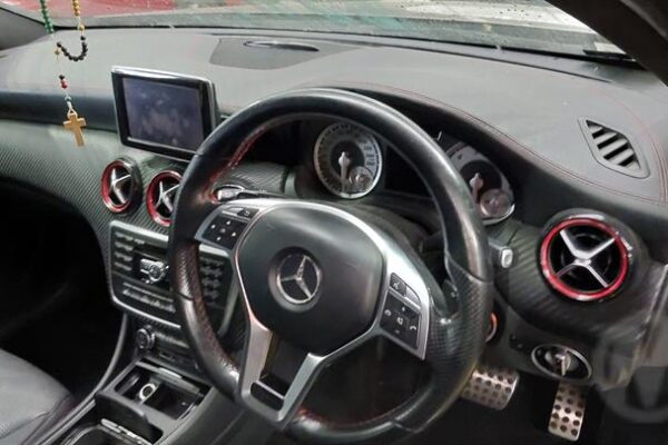 2015 MERCEDES A CLASS Transmission (Gearbox) MB1421