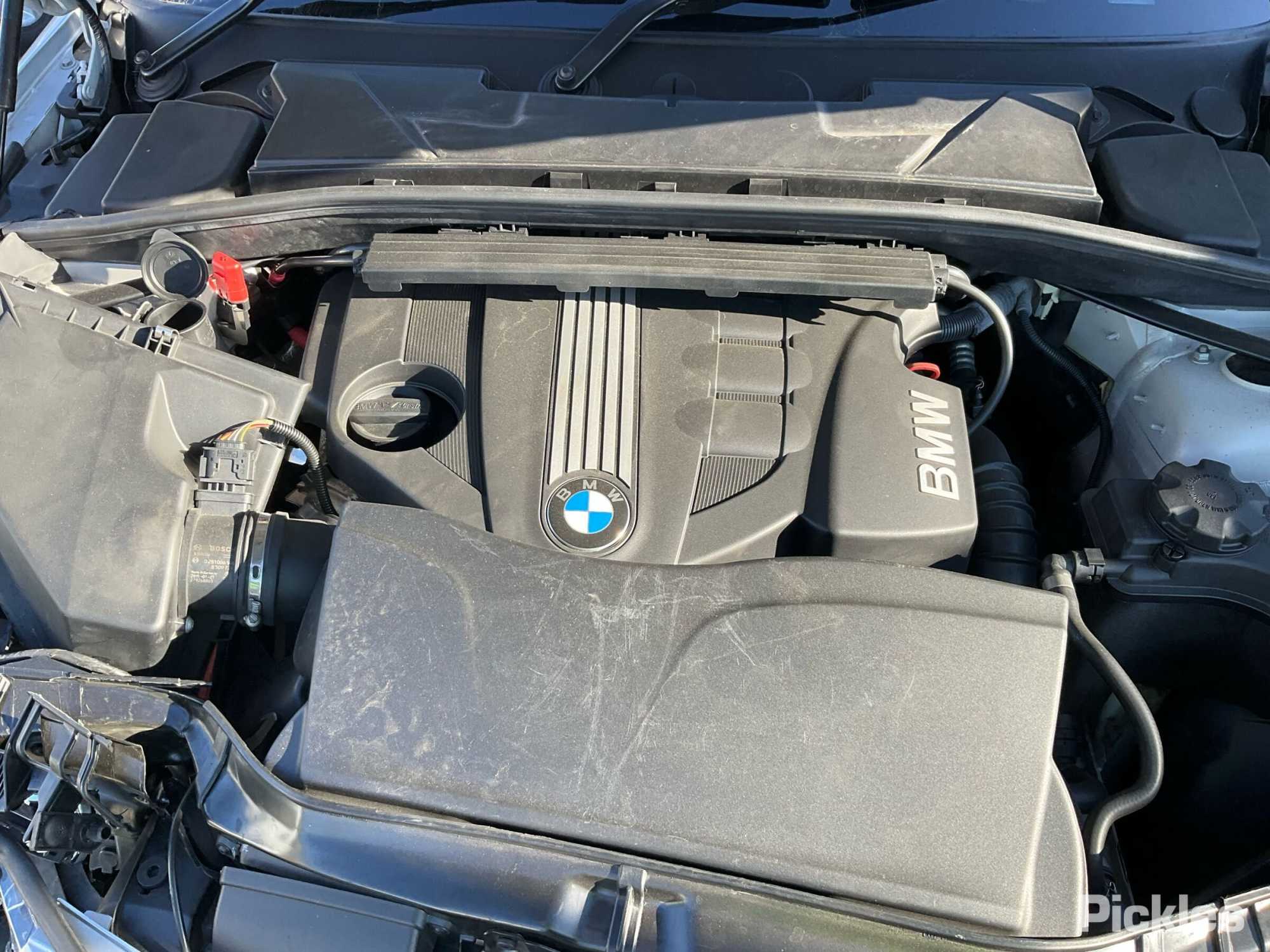 Wrecking 2011 BMW 1 Series For Used Parts BM1460 - Image 2