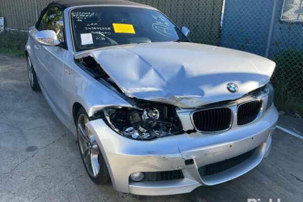 Wrecking 2011 BMW 1 Series For Used Parts BM1460