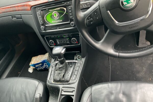 2013 SKODA SUPERB Transmission (Gearbox) SK1567