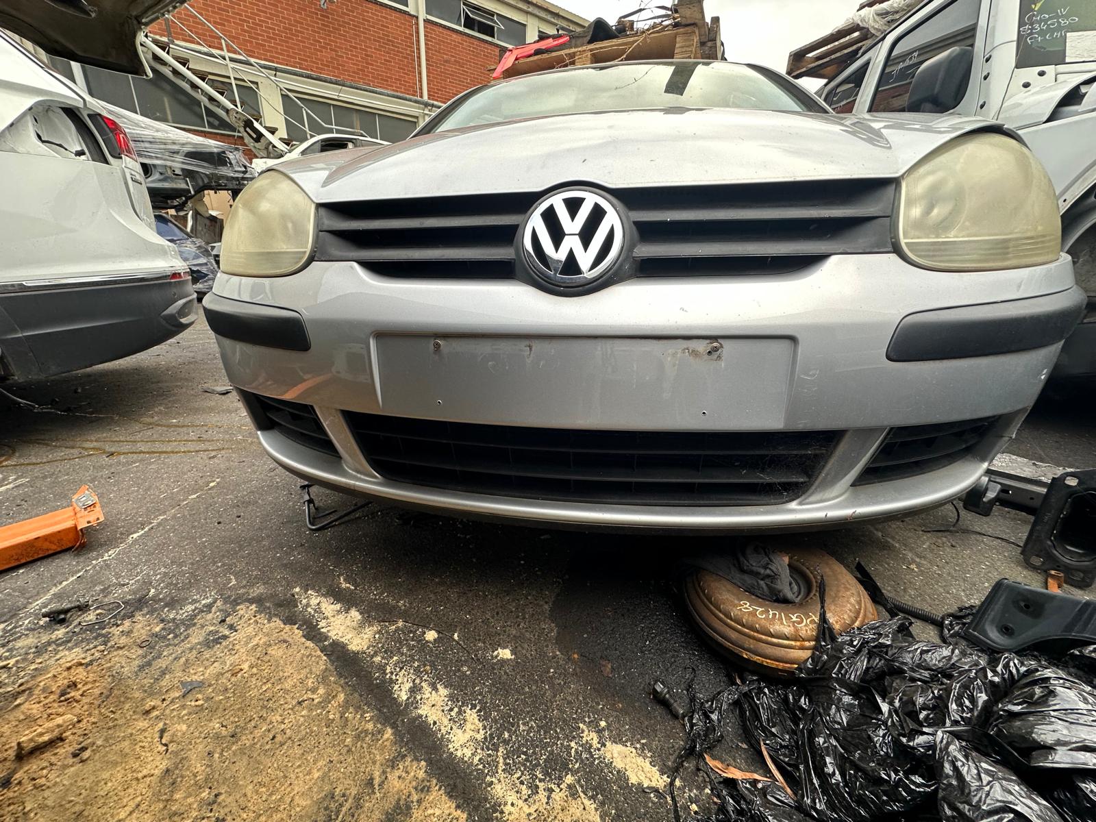 Wrecking 2005 Volkswagen Golf For Used Parts VW1591