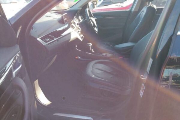 2015 BMW X1 Transmission (Gearbox) BM1648