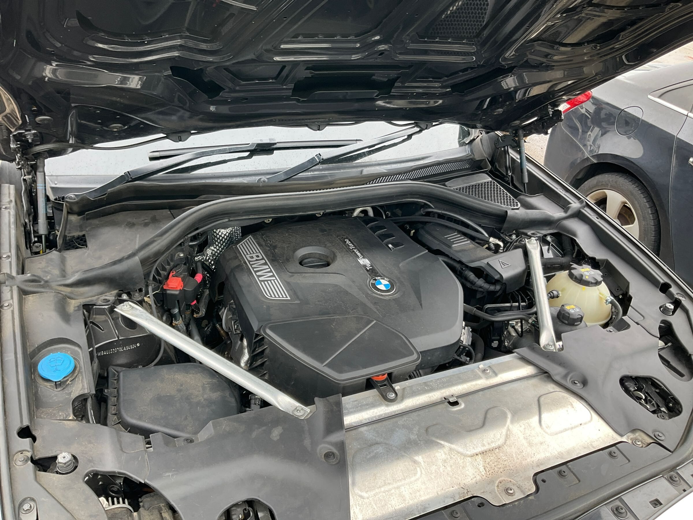 Wrecking 2019 BMW X4 For Used Parts BM1674 - Image 2