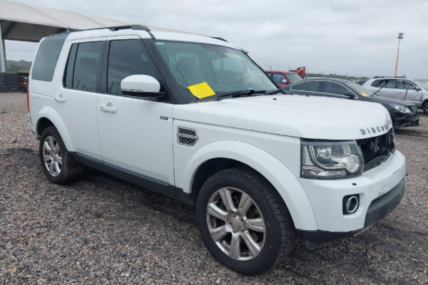 Wrecking 2015 Land Rover Discovery For Used Parts LR1739