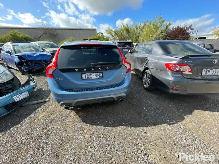 Wrecking 2014 Volvo V60 For Used Parts VO1740 - Image 3