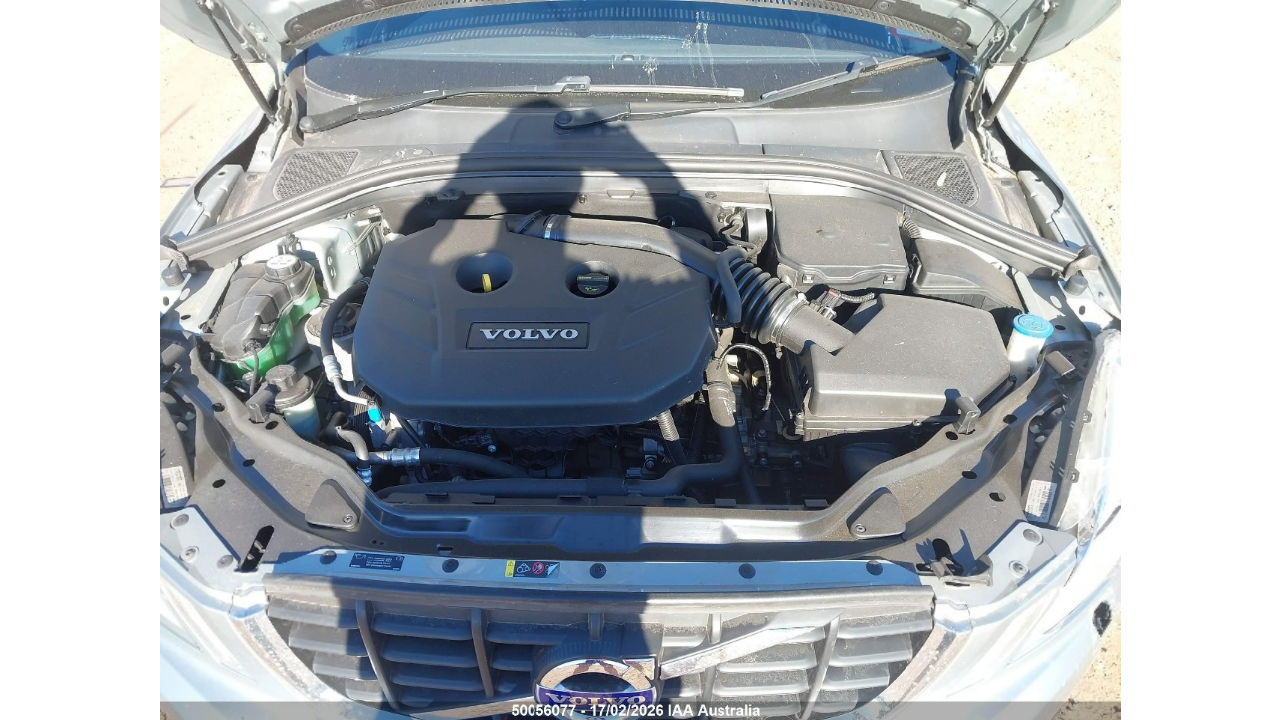 Wrecking 2013 Volvo XC60 2.0 for used parts VO1743 - Image 3