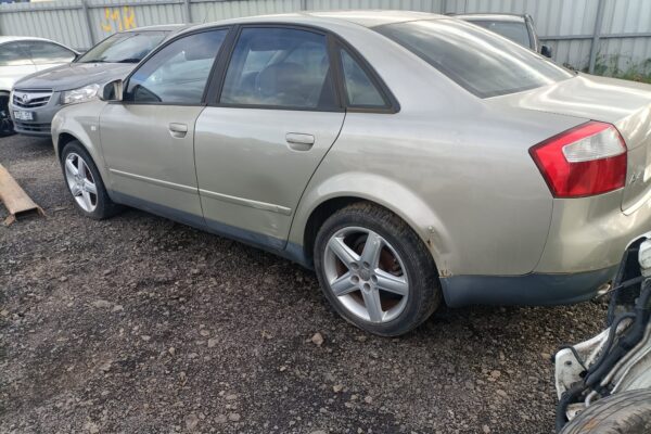 2002 AUDI A4 Engine For Sale AU0835
