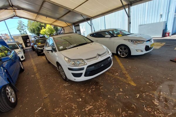 Wrecking 2010 Citroen C4 VTi for used parts CT1747